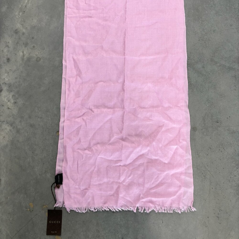 Gucci Women's Pink Scarf (NWT)